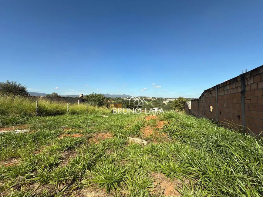 Foto 3 de Terreno / Lote à venda, 360m2 em Igarape - MG