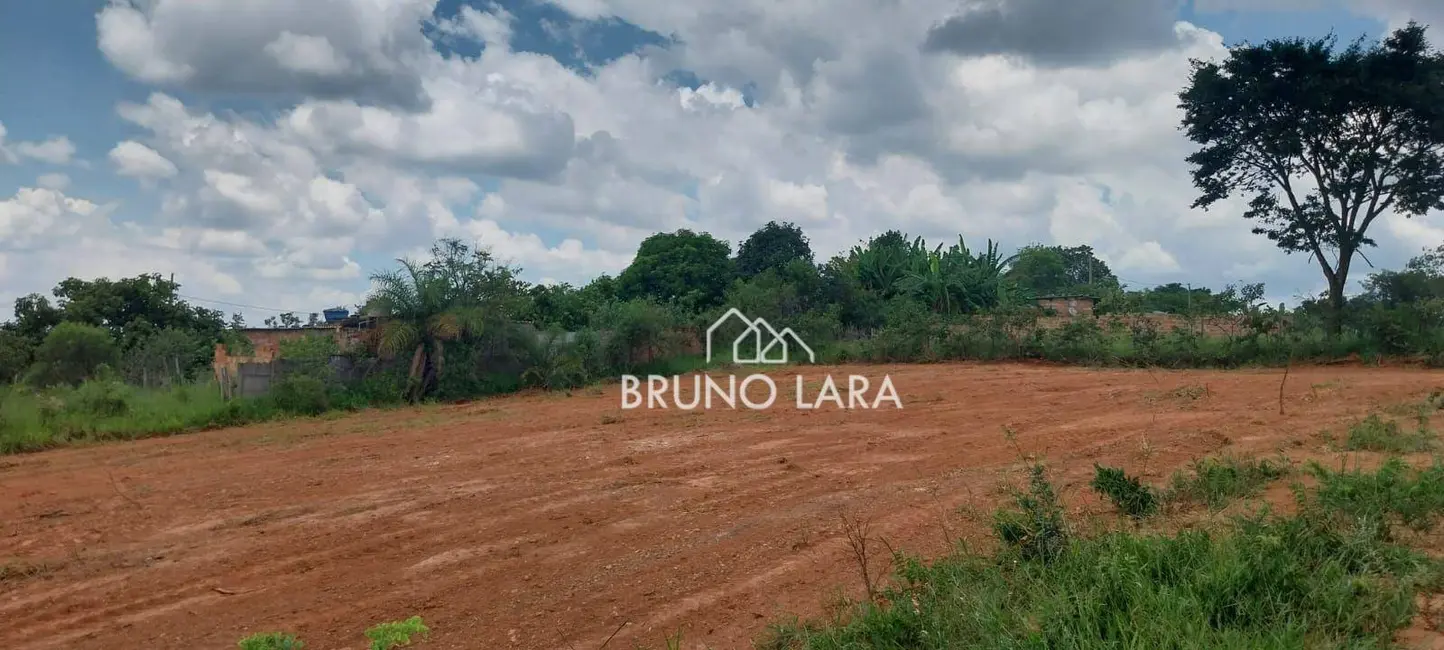 Foto 2 de Terreno / Lote à venda, 360m2 em Igarape - MG