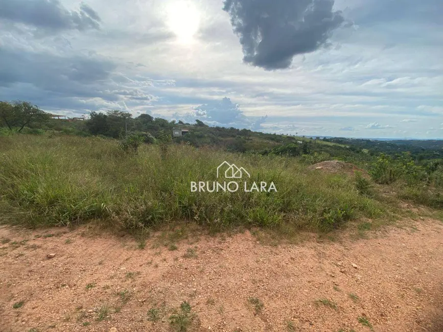 Foto 2 de Terreno / Lote à venda, 360m2 em Igarape - MG