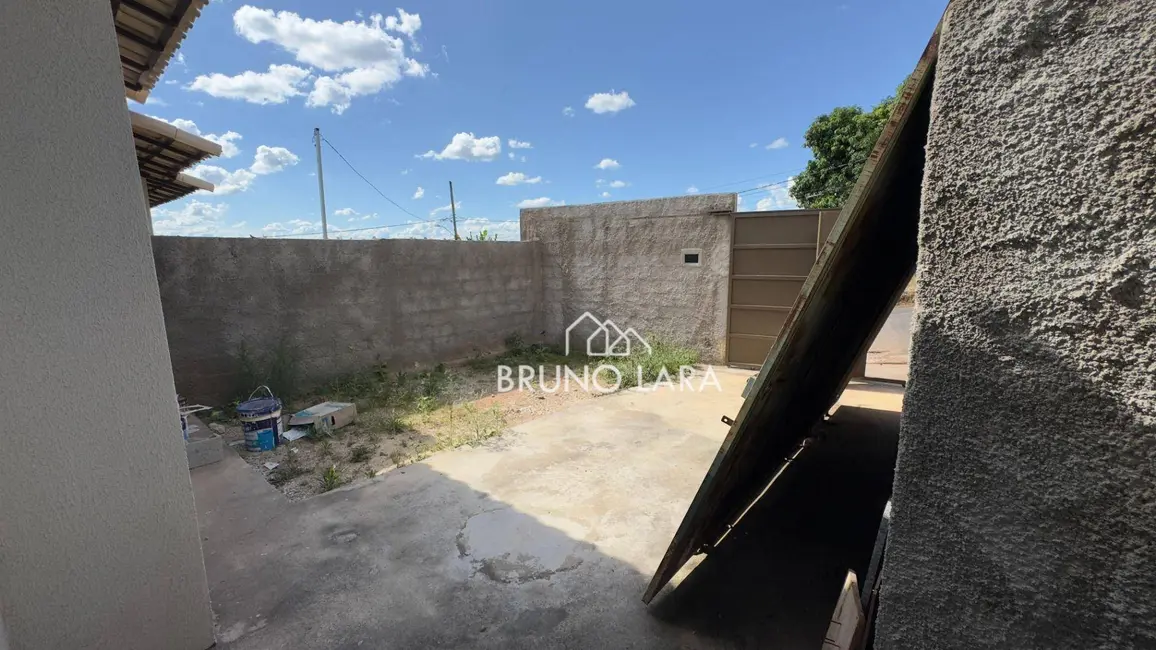 Casa com 2 quartos à venda, 120m2 em Sao Joaquim De Bicas - MG - imagem 3 Foto 3 de Casa com 2 quartos à venda, 120m2 em Sao Joaquim De Bicas - MG