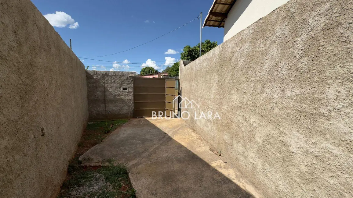 Casa com 2 quartos à venda, 120m2 em Sao Joaquim De Bicas - MG - imagem 2 Foto 2 de Casa com 2 quartos à venda, 120m2 em Sao Joaquim De Bicas - MG