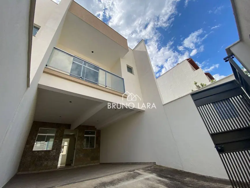 Foto 2 de Casa com 3 quartos à venda, 120m2 em Nossa Senhora das Graças, Betim - MG