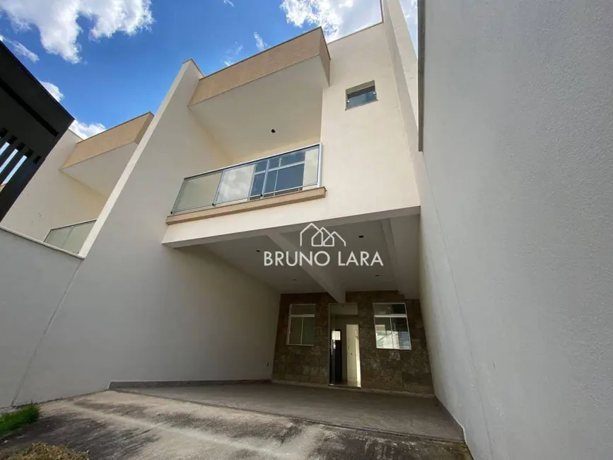 Foto 2 de Casa com 3 quartos à venda, 120m2 em Senhora das Graças, Betim - MG