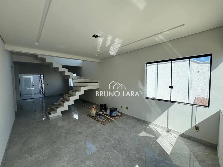Foto 2 de Casa com 3 quartos à venda, 180m2 em Guarujá Mansões, Betim - MG