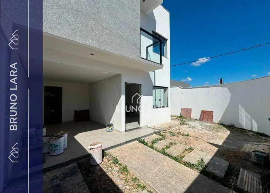 Foto 1 de Casa com 3 quartos à venda, 180m2 em Guarujá Mansões, Betim - MG