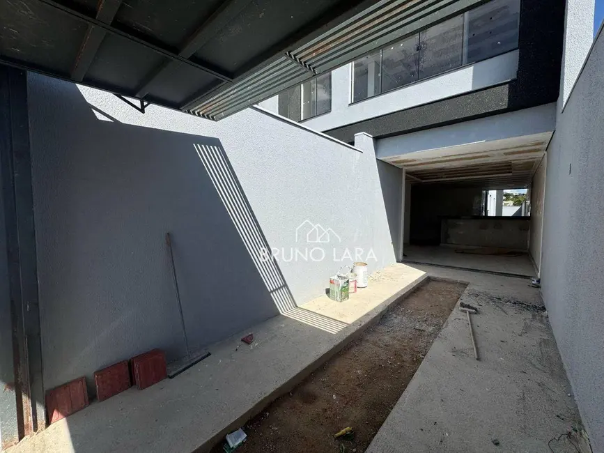 Foto 3 de Casa com 3 quartos à venda, 100m2 em Betim - MG