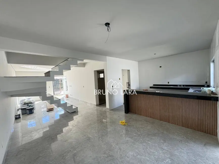 Foto 4 de Casa com 3 quartos à venda, 180m2 em Guarujá Mansões, Betim - MG