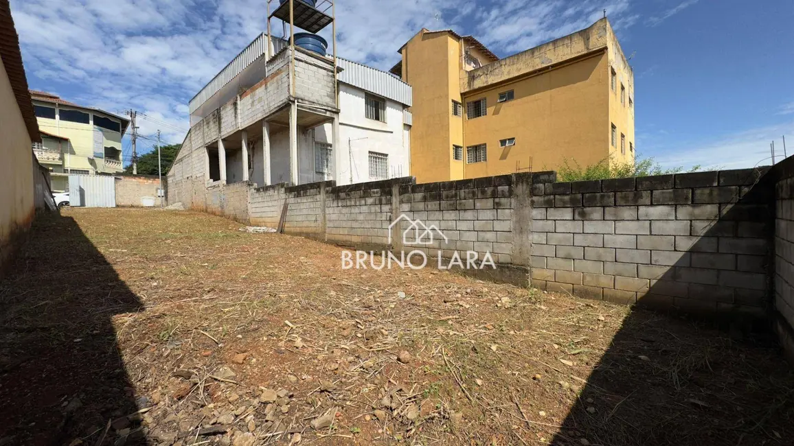 Foto 2 de Terreno / Lote à venda, 360m2 em Igarape - MG