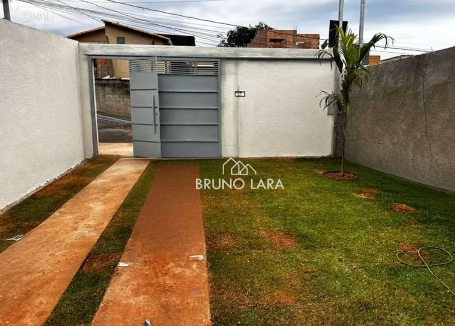 Foto 2 de Casa com 2 quartos à venda, 180m2 em Sao Joaquim De Bicas - MG