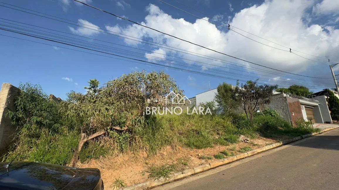 Foto 3 de Terreno / Lote à venda, 300m2 em Igarape - MG