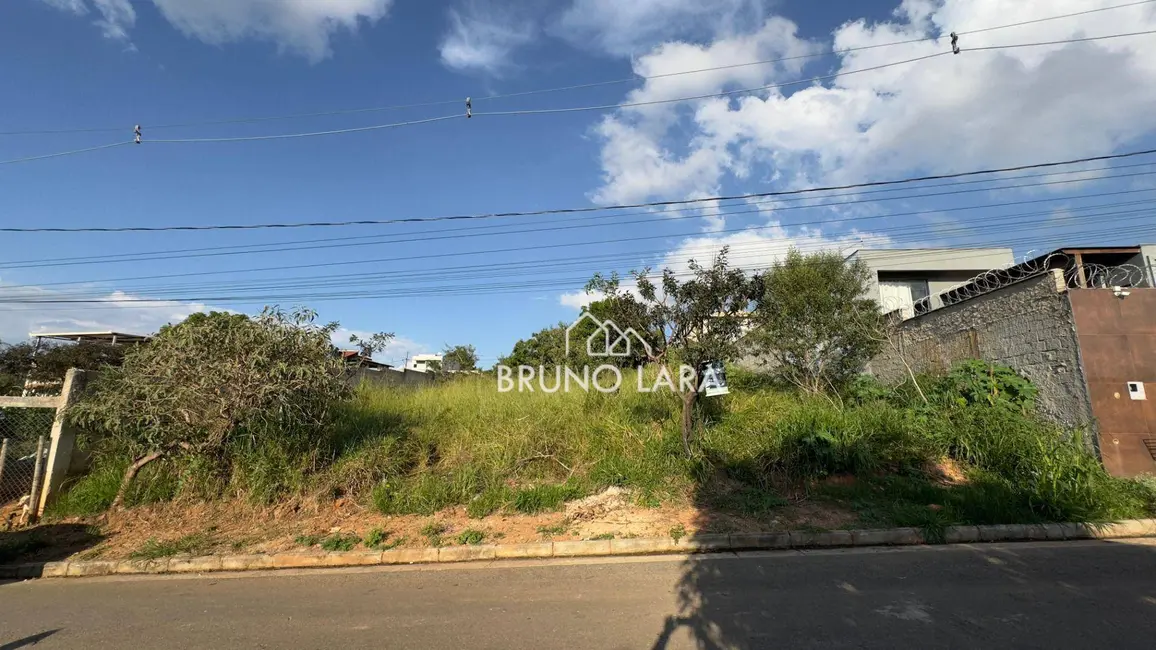 Foto 6 de Terreno / Lote à venda, 300m2 em Igarape - MG