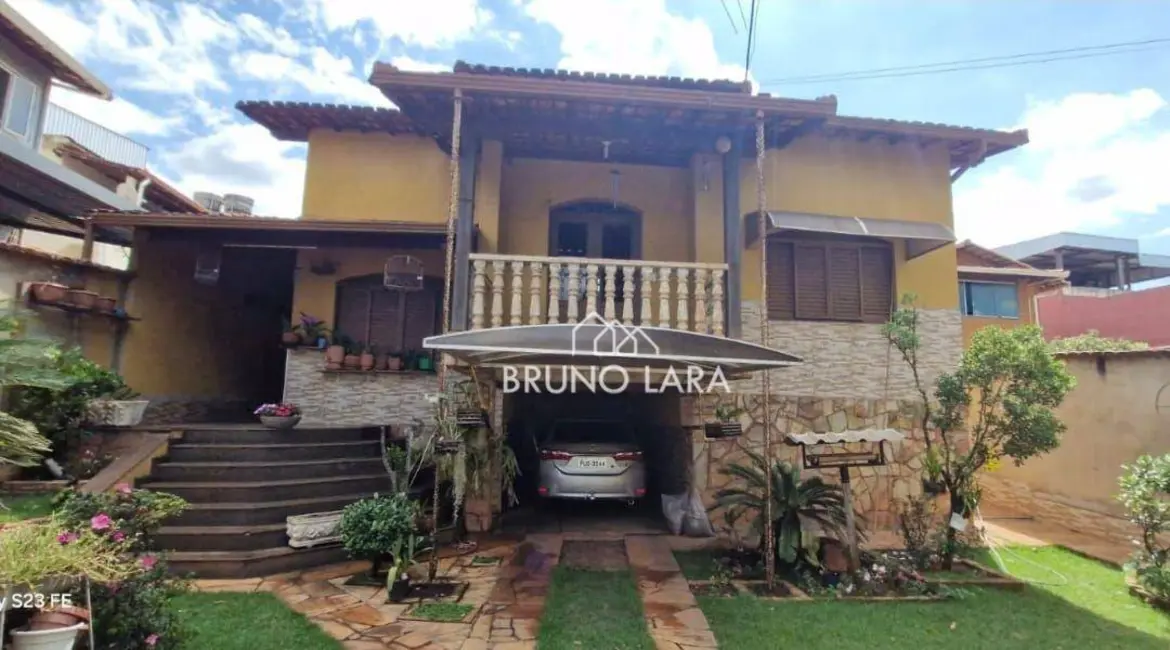 Foto 2 de Casa com 3 quartos à venda, 340m2 em Igarape - MG