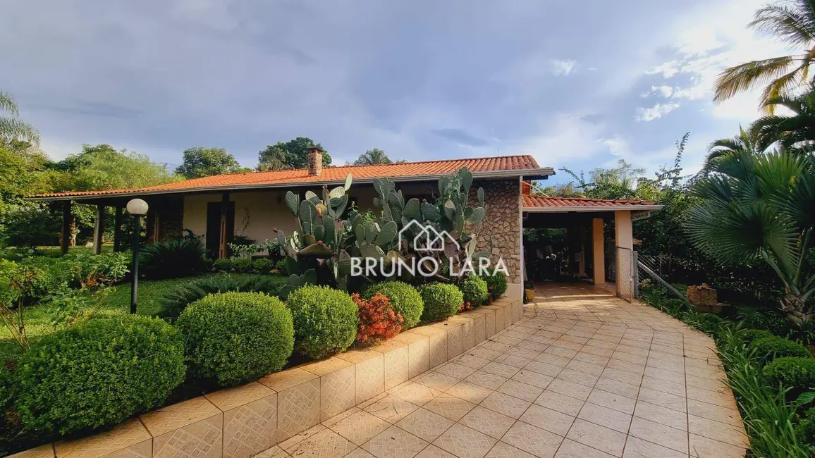 Foto 3 de Casa de Condomínio com 4 quartos à venda, 3000m2 em Igarape - MG