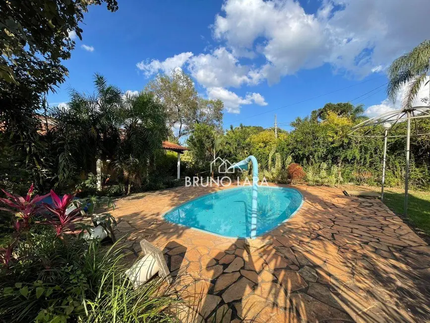 Sítio / Rancho com 3 quartos à venda, 2000m2 em Igarape - MG - imagem 3 Foto 3 de Sítio / Rancho com 3 quartos à venda, 2000m2 em Igarape - MG