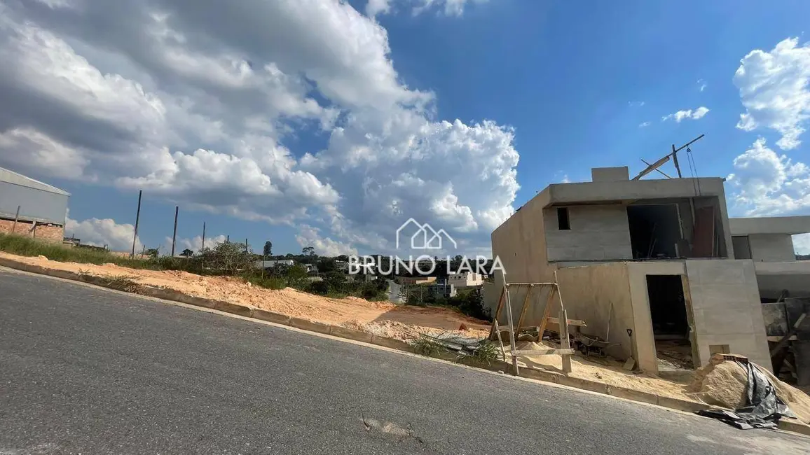 Terreno / Lote à venda, 372m2 em Guarujá Mansões, Betim - MG - imagem 5 Foto 5 de Terreno / Lote à venda, 372m2 em Guarujá Mansões, Betim - MG
