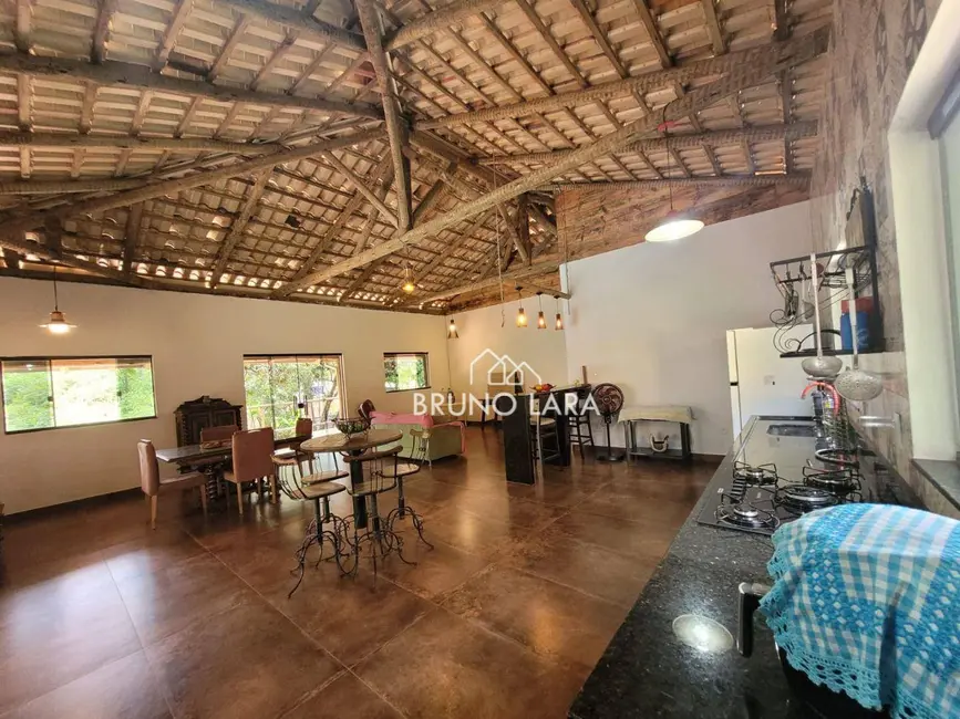 Foto 2 de Casa com 5 quartos para alugar, 2000m2 em Mateus Leme - MG