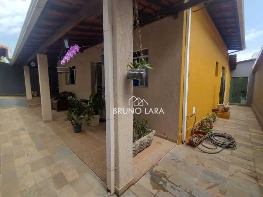 Foto 5 de Casa com 2 quartos à venda, 360m2 em Tereza Cristina, Sao Joaquim De Bicas - MG