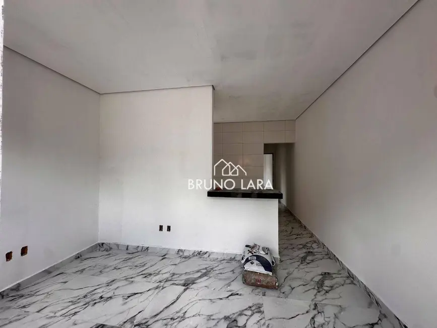 Foto 2 de Casa com 2 quartos à venda, 120m2 em Sao Joaquim De Bicas - MG