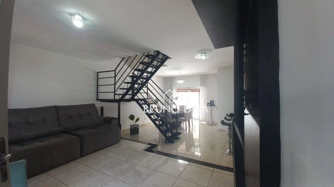 Foto 5 de Casa com 3 quartos à venda, 210m2 em Guarujá, Betim - MG