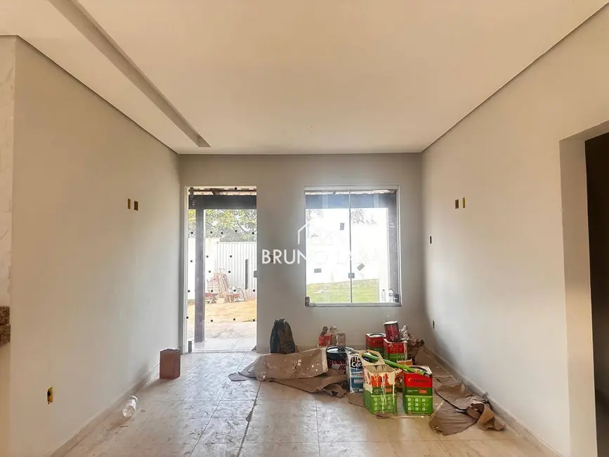 Foto 2 de Casa com 3 quartos à venda, 360m2 em Igarape - MG