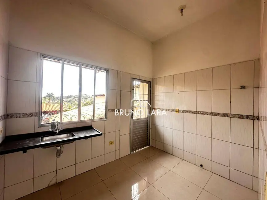 Foto 4 de Casa com 2 quartos à venda, 120m2 em Campos Elíseos, Betim - MG
