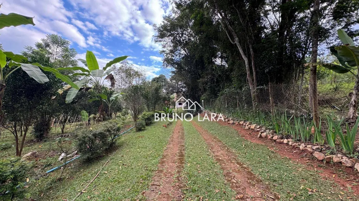 Foto 3 de Sítio / Rancho com 6 quartos à venda, 40000m2 em Itatiaiucu - MG