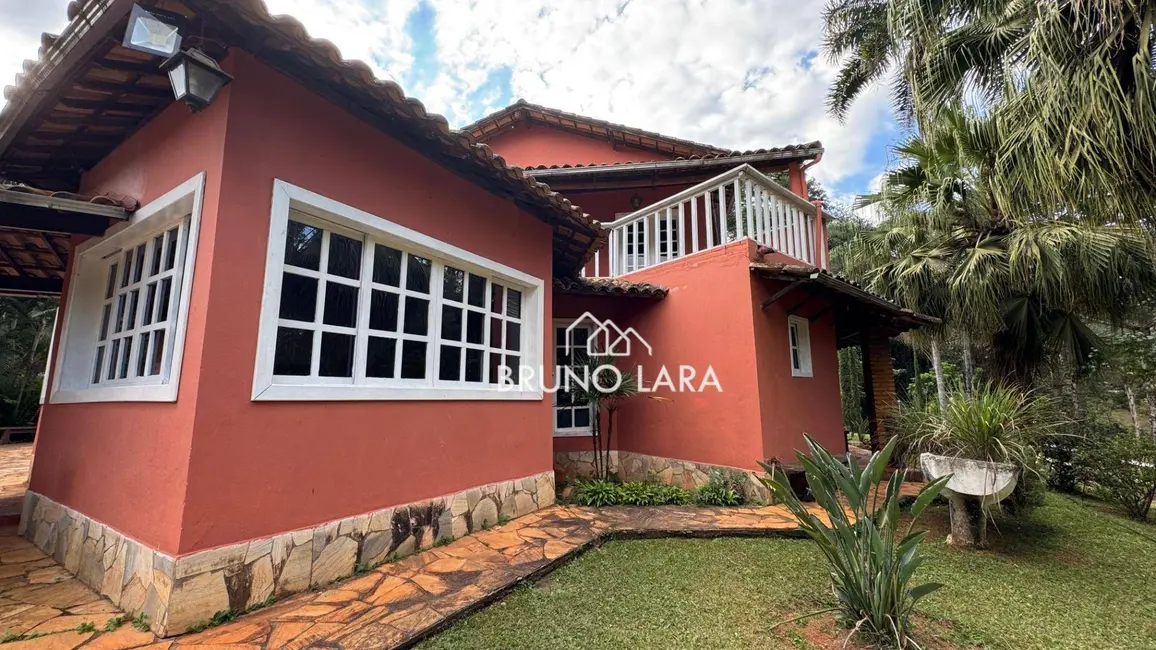 Foto 4 de Sítio / Rancho com 6 quartos à venda, 40000m2 em Itatiaiucu - MG