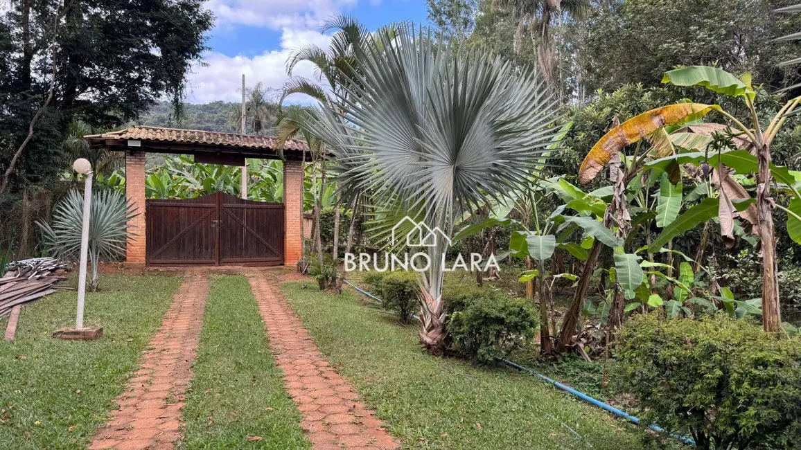 Foto 2 de Sítio / Rancho com 6 quartos à venda, 40000m2 em Itatiaiucu - MG