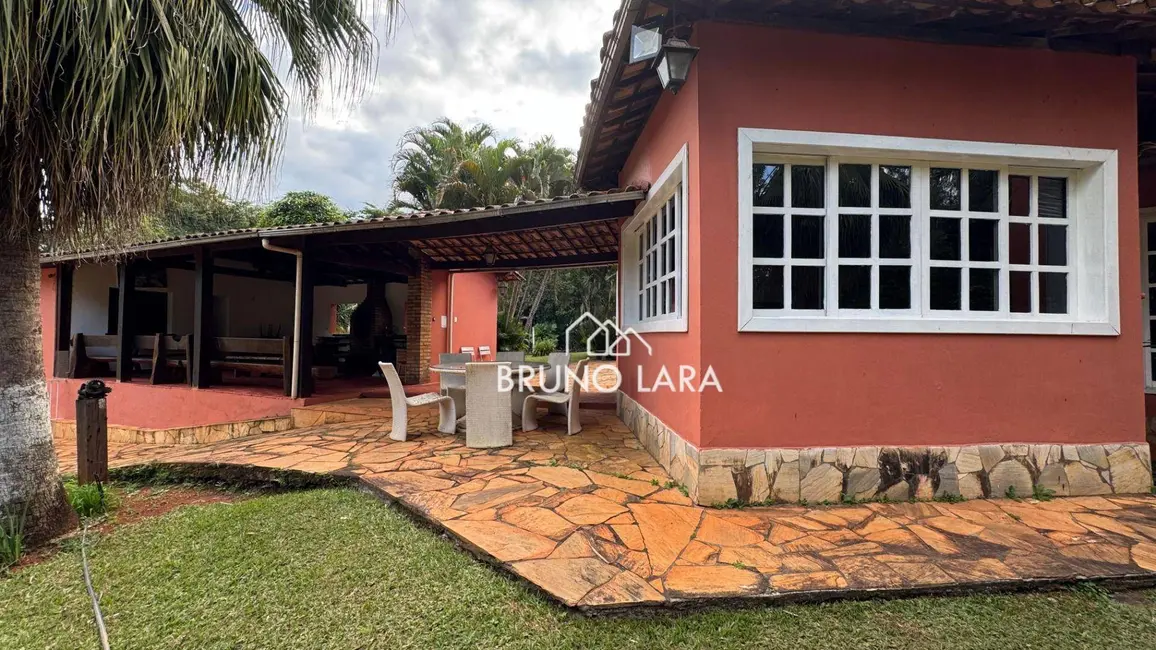 Foto 5 de Sítio / Rancho com 6 quartos à venda, 40000m2 em Itatiaiucu - MG