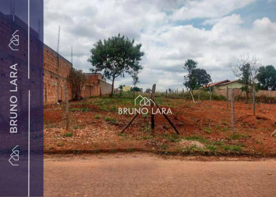 Foto 1 de Terreno / Lote à venda, 360m2 em Igarape - MG