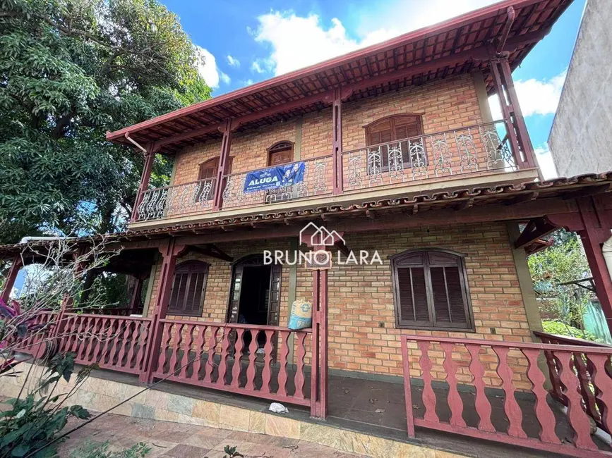 Casa com 2 quartos para alugar, 500m2 em Centro, Igarape - MG - imagem 2 Foto 2 de Casa com 2 quartos para alugar, 500m2 em Centro, Igarape - MG