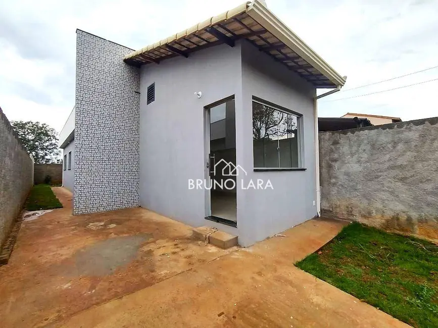 Foto 2 de Casa com 3 quartos à venda, 180m2 em Igarape - MG