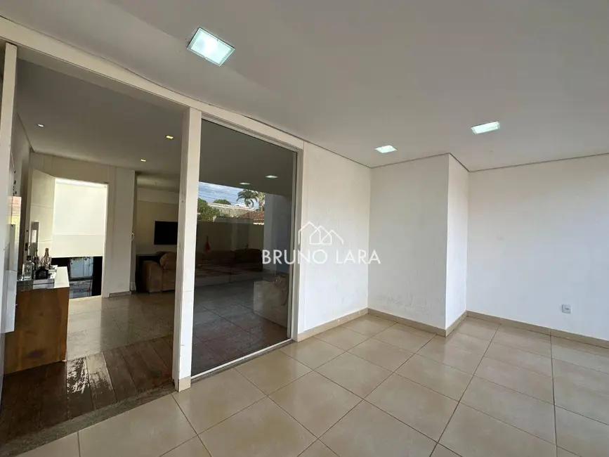 Casa com 3 quartos para alugar, 360m2 em Igarape - MG - imagem 5 Foto 5 de Casa com 3 quartos para alugar, 360m2 em Igarape - MG