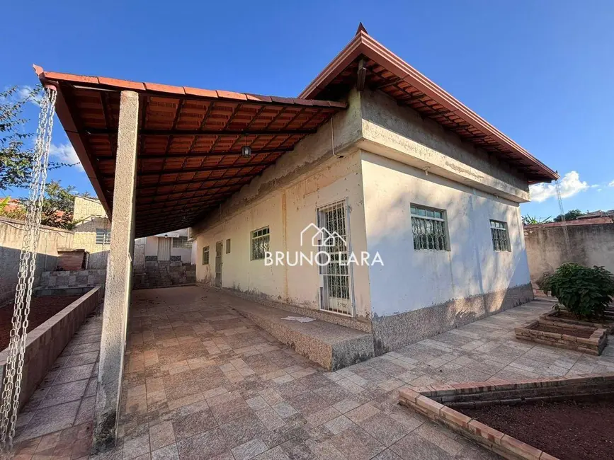 Foto 2 de Casa com 3 quartos para alugar, 540m2 em Igarape - MG