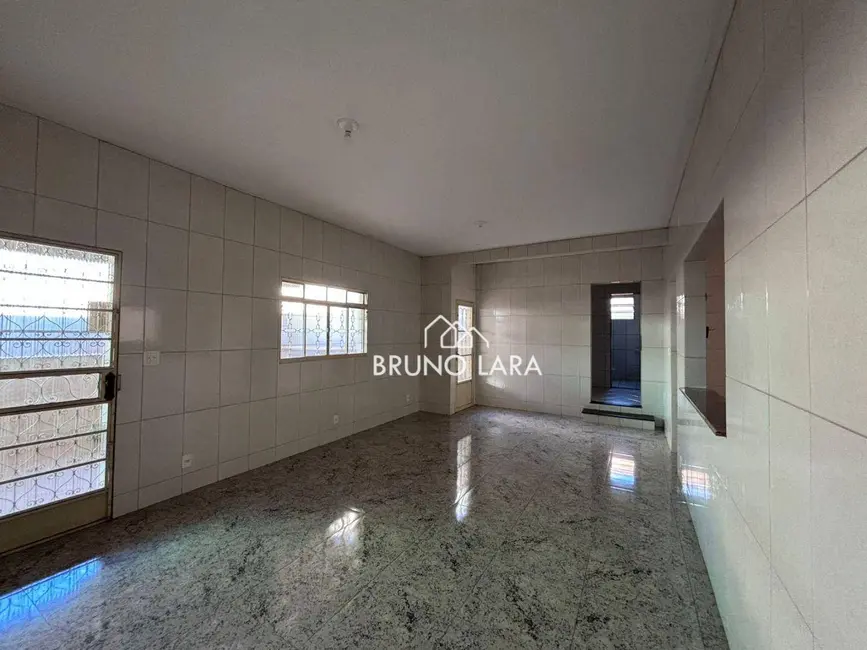 Foto 4 de Casa com 3 quartos para alugar, 540m2 em Igarape - MG