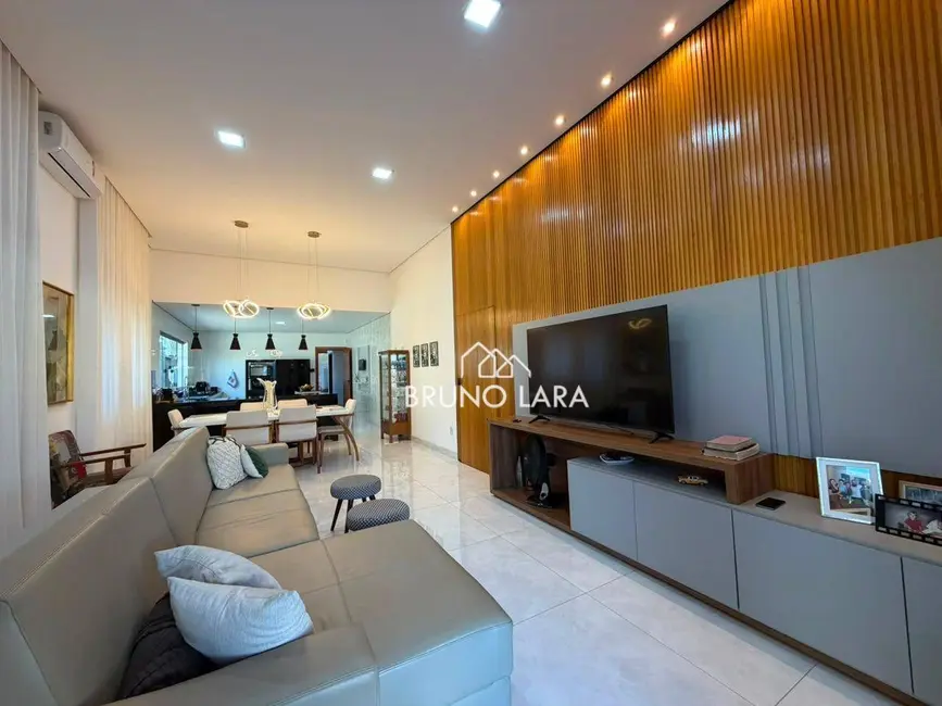Foto 2 de Casa com 3 quartos à venda, 360m2 em Igarape - MG