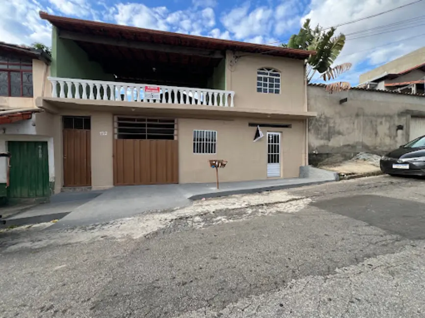 Foto 1 de Casa com 2 quartos para alugar, 50m2 em Cidade Verde, Betim - MG
