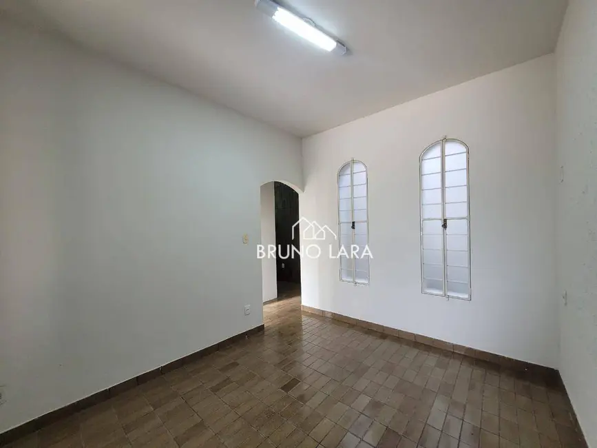 Casa com 3 quartos para alugar, 360m2 em Igarape - MG - imagem 8 Foto 8 de Casa com 3 quartos para alugar, 360m2 em Igarape - MG