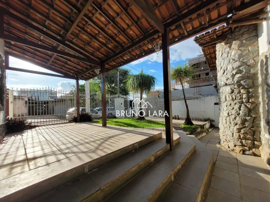 Casa com 3 quartos para alugar, 360m2 em Igarape - MG - imagem 4 Foto 4 de Casa com 3 quartos para alugar, 360m2 em Igarape - MG