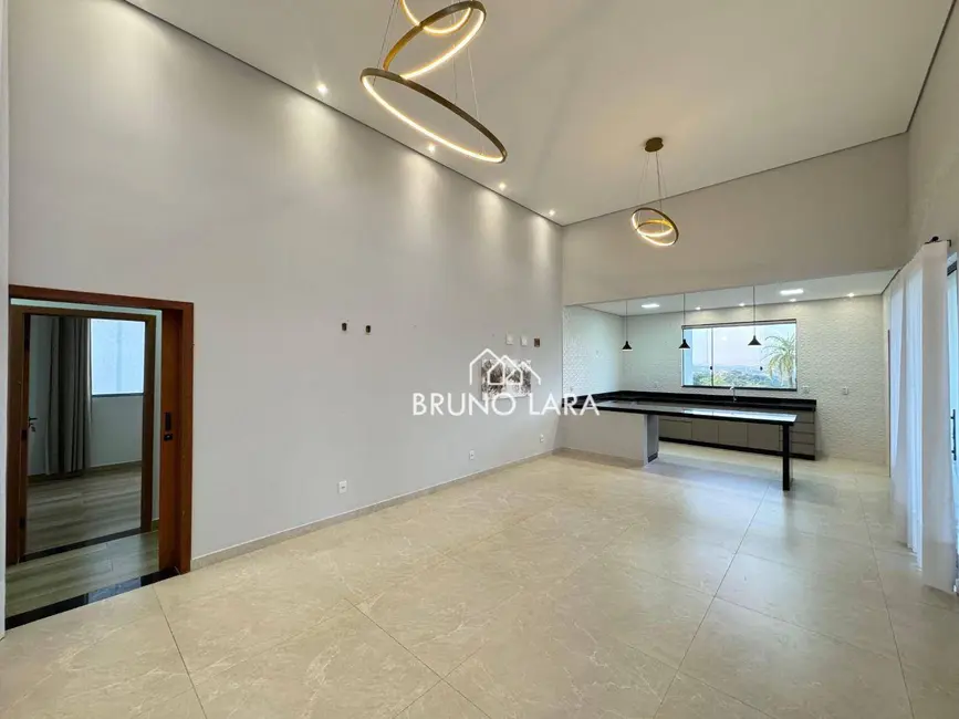 Foto 3 de Casa de Condomínio com 3 quartos à venda, 1000m2 em Igarape - MG