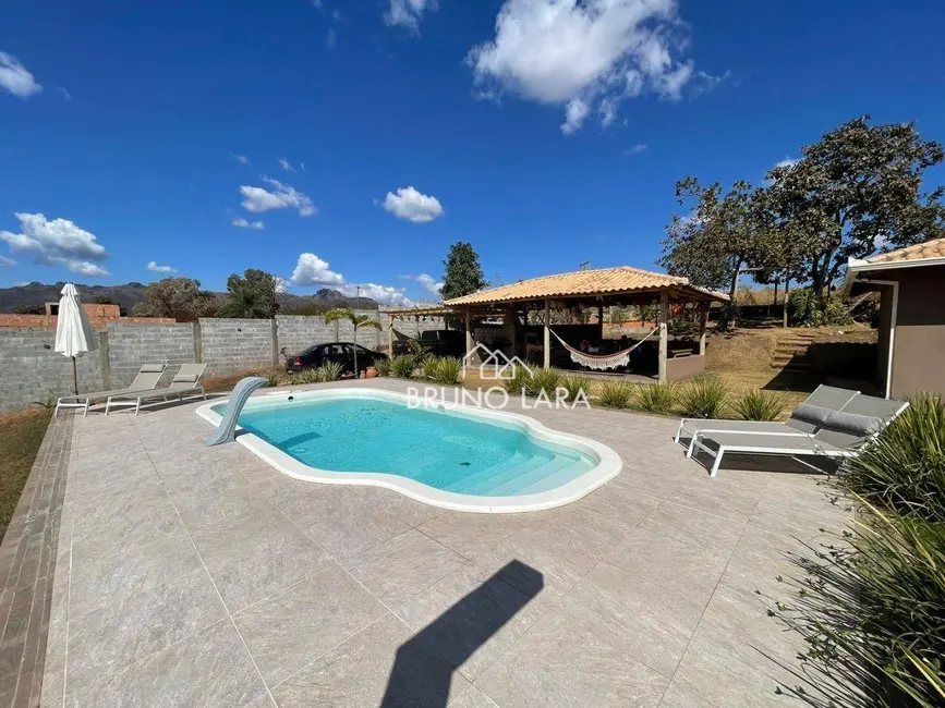 Sítio / Rancho com 3 quartos à venda, 1180m2 em Igarape - MG - imagem 4 Foto 4 de Sítio / Rancho com 3 quartos à venda, 1180m2 em Igarape - MG