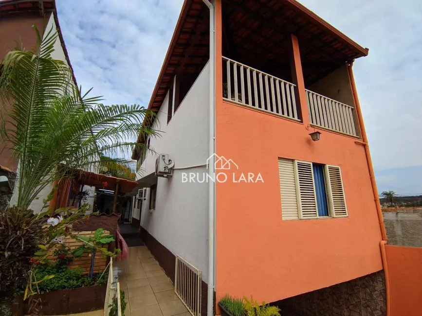 Foto 2 de Casa com 3 quartos à venda, 180m2 em Igarape - MG