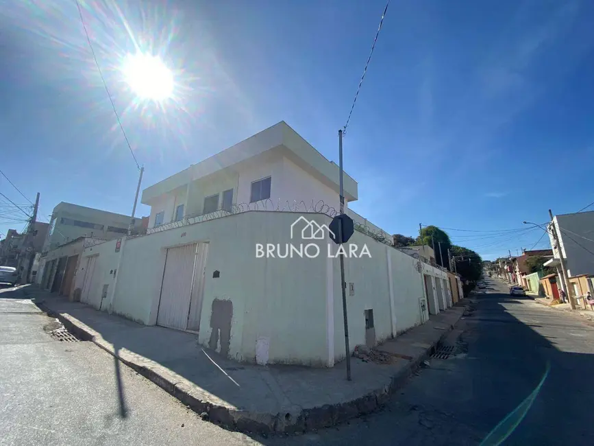 Foto 2 de Casa com 3 quartos à venda, 130m2 em Jardim das Alterosas - 2ª Seção, Betim - MG