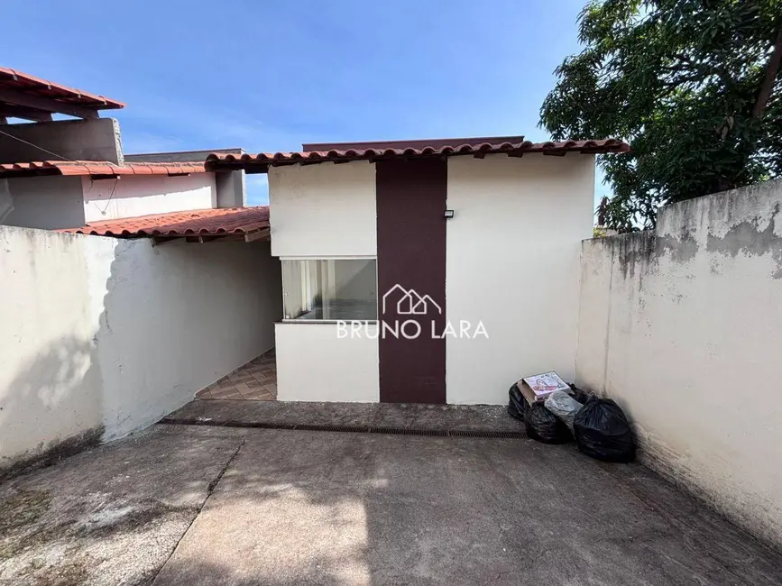 Casa com 3 quartos para alugar, 180m2 em Igarape - MG - imagem 3 Foto 3 de Casa com 3 quartos para alugar, 180m2 em Igarape - MG