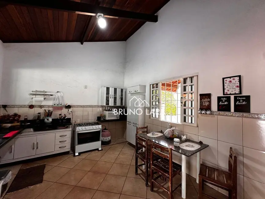 Sítio / Rancho com 3 quartos à venda, 1000m2 em Igarape - MG - imagem 9 Foto 9 de Sítio / Rancho com 3 quartos à venda, 1000m2 em Igarape - MG