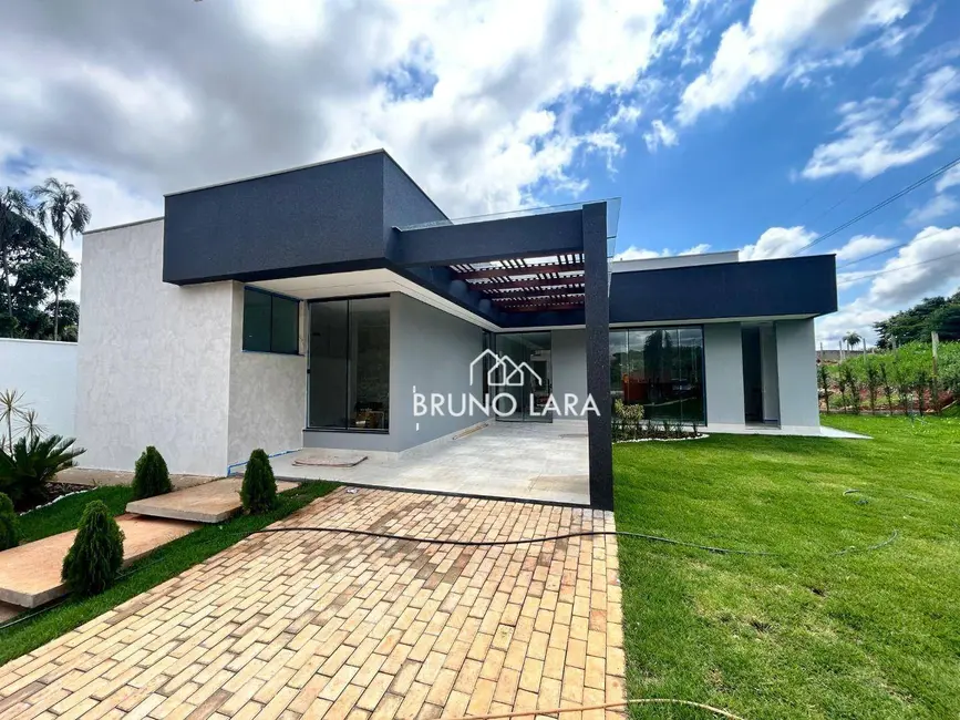 Foto 2 de Casa de Condomínio com 3 quartos para alugar, 425m2 em Igarape - MG