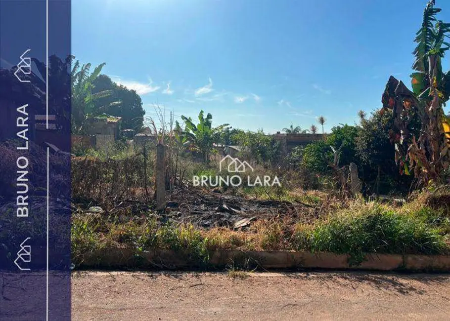 Foto 1 de Terreno / Lote à venda, 360m2 em Igarape - MG