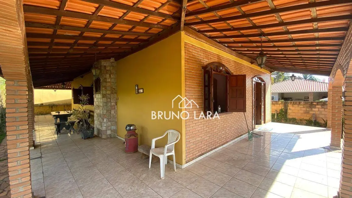 Foto 4 de Casa com 3 quartos para alugar, 1160m2 em Igarape - MG