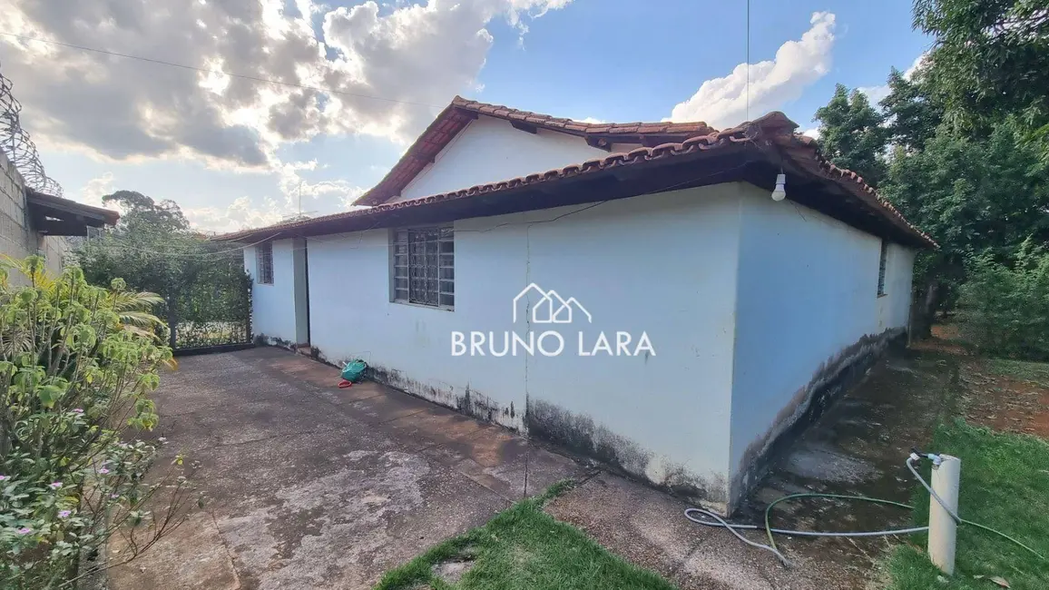 Foto 2 de Casa com 2 quartos para alugar, 390m2 em Igarape - MG