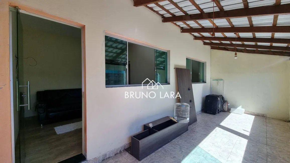 Foto 1 de Casa com 2 quartos para alugar, 68m2 em Igarape - MG